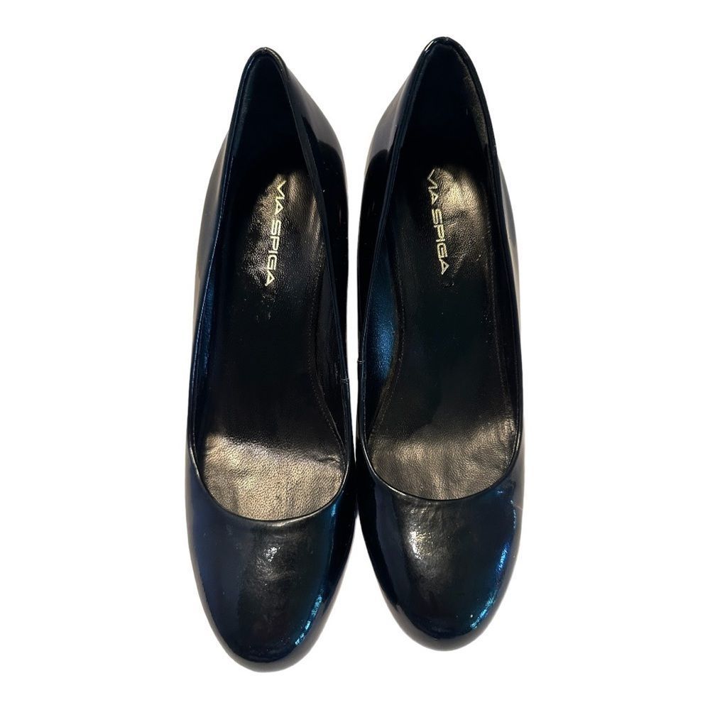 Women’s Via Spiga black patent leather wedge pump size 8.5